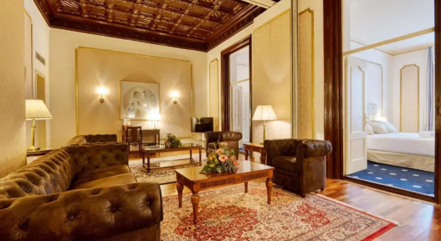 Люкс с 2 комнатами Hotel Roger de Llúria