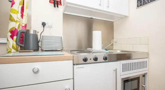 Апартаменты с видом на сад Modern Studio Apartments in Castle St