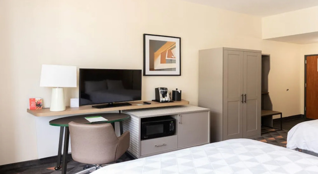 Двухместный номер Premium с видом на бассейн Holiday Inn Phoenix-Mesa Chandler by IHG