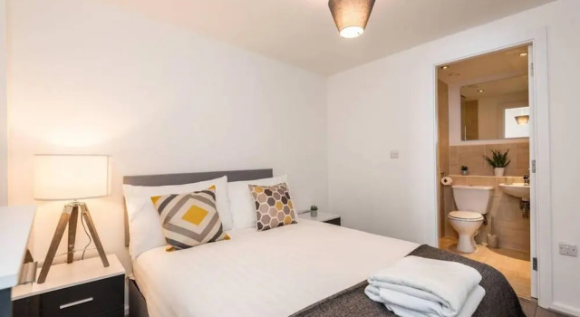 Коттедж Host Apartments Oldham Place