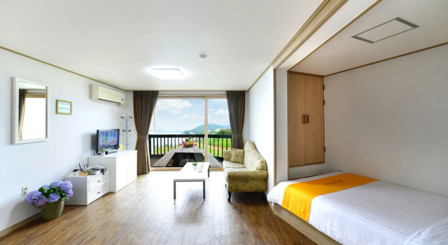 Resort Bluemau Geoje, Забронировать Курортный отель Кодже Кёнсан-Намдо, рядом с Скала Синсондэ