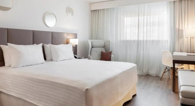 Двухместный номер Guest AC Hotel by Marriott Paris Le Bourget Airport