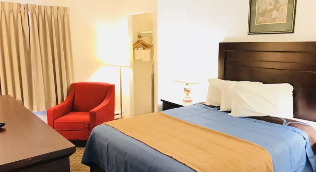 Двухместный номер Standard с балконом BA Hotel