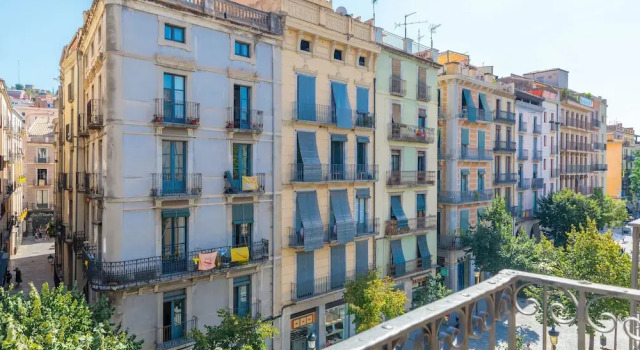 Flateli Rambla 5 3 1, Varaa Huoneisto Girona Gironès, lähellä Arab Baths Girona
