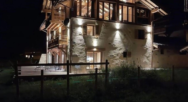 Lush Chalet in Champagny en Vanoise with Sauna, Prenota Chalet Champagny-en-Vanoise 