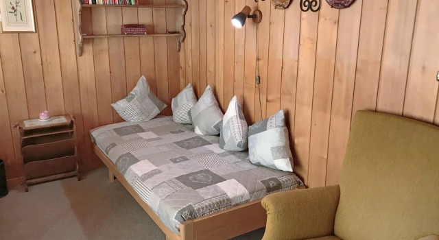 Apartment Chalet Spassvogel by Interhome, Забронировать Шале Отели Гриндельвальд с парковкой, рядом с Горнолыжный подъемник Фирстбан, Парковка