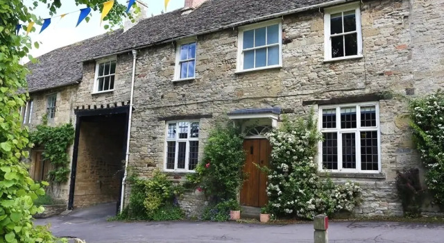 141 the Hill, Burford, Burford, Забронировать Дом для отпуска Отели в центре Берфорд, в центре