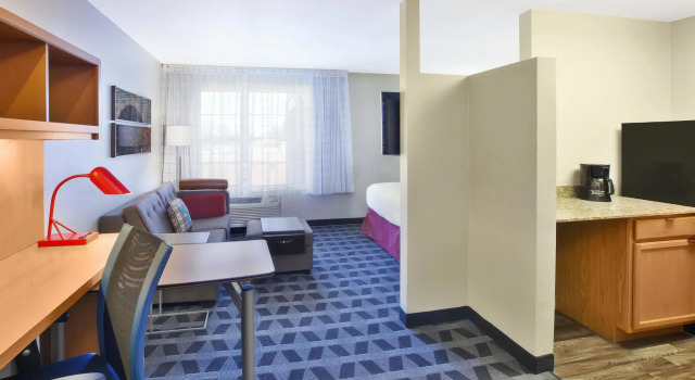 TownePlace Suites Minneapolis-St. Paul Airport/Eagan, Varaa Hotelli Hotellit Minnesota pysäköinnillä, Pysäköinti