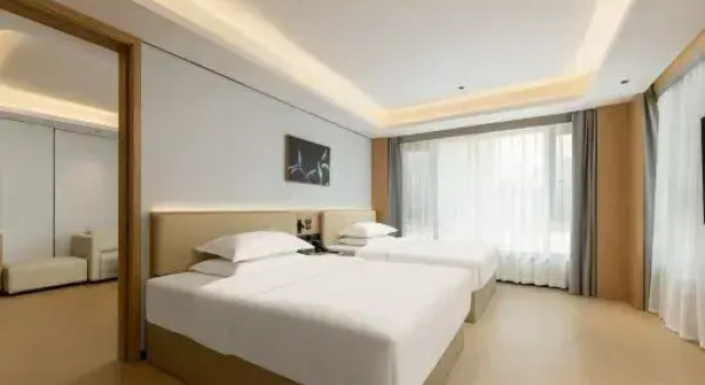 Люкс Business Merlinhod Hotel (Guangzhou Panyu Zhanglong Wanbo Center)