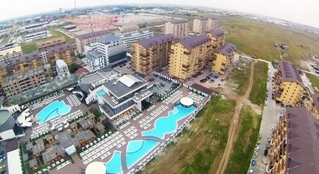 Sky Apartment, Rezerwuj Apartament Hotele w Chiajna z basenem, Basen