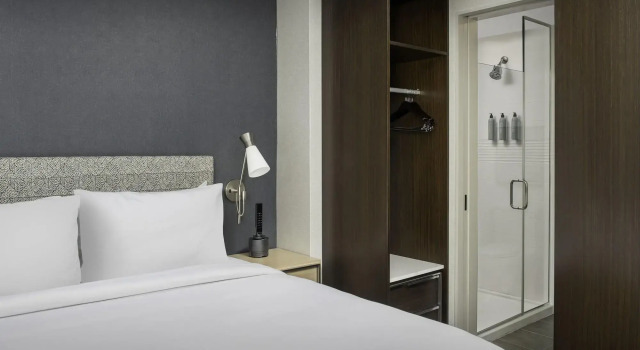 Residence Inn by Marriott New York Queens, Забронировать Отель Лонг-Айленд-Сити Куинс