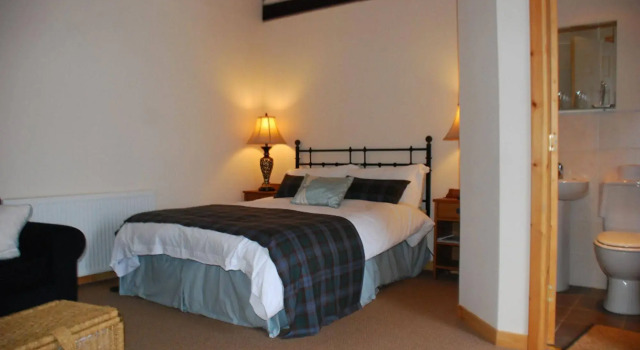 Scottish Equi B&B, Book Bed and Breakfast Lanark Lanarkshire