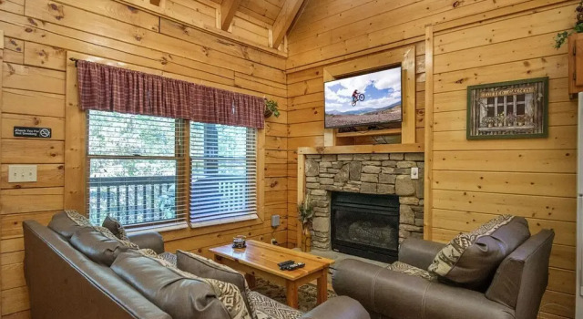 Lockers Lodge by Eagles Ridge Resort