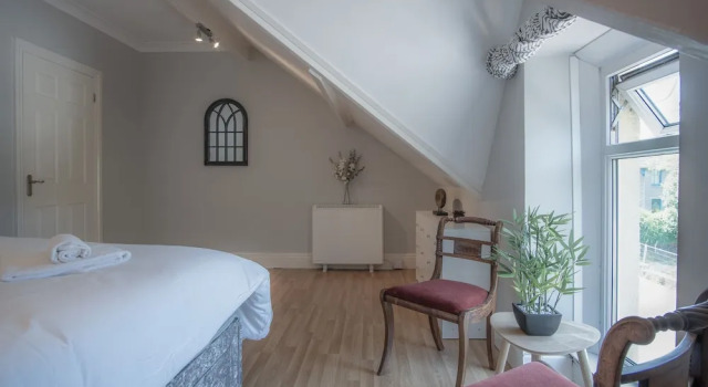 Коттедж Langland Road - 2 Bedroom Town House