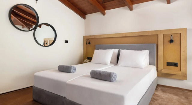 Люкс Executive Costa Lindia Beach Resort