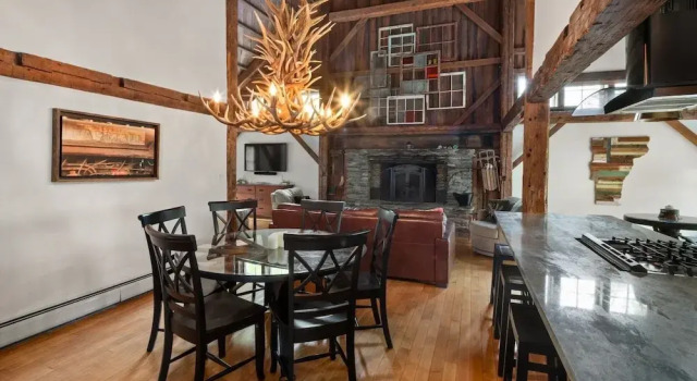 The Common Man At Mad House 3 Bedroom Condo by RedAwning, Book Lejlighed Mad River Valley USA