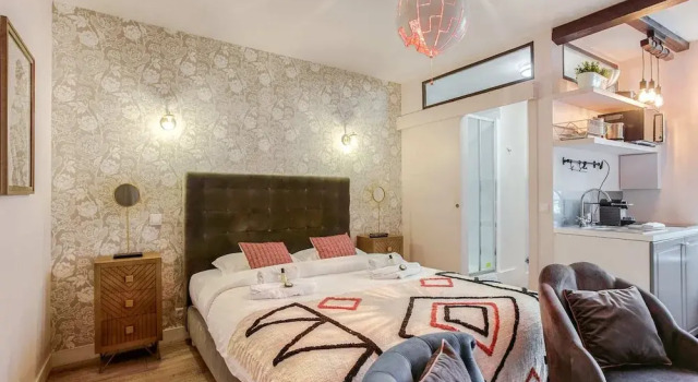 Lovely Studio Apartment - Nazareth, Забронировать Апартаменты/квартира Париж Иль-де-Франс, рядом с Станция метро Rambuteau