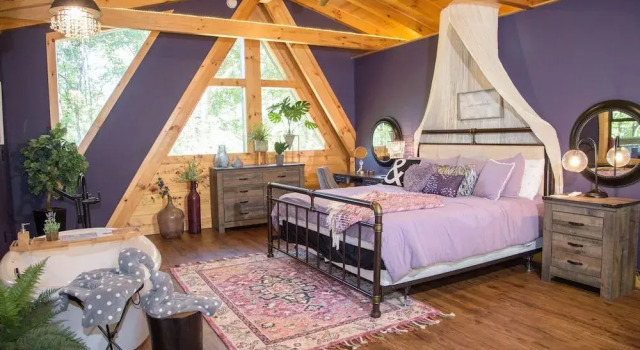 Whispering Waters 1 Bedroom Cabin by Redawning