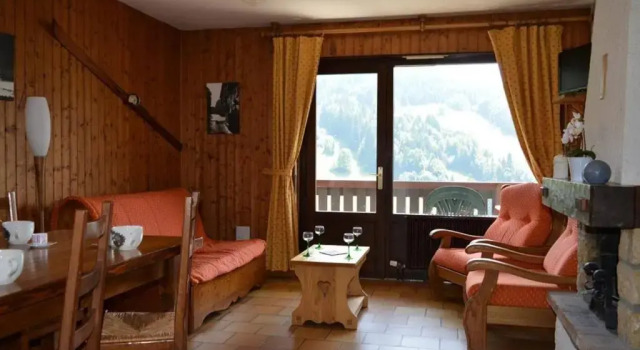 Grand-Bornand Appt 6 pers. 2 chambres - Navette ski, Cheminée, Ménage inclus - FR-1-241-62, Забронировать Апартаменты/квартира Апартаменты Ле-Гран-Борнан, Апартаменты/квартира