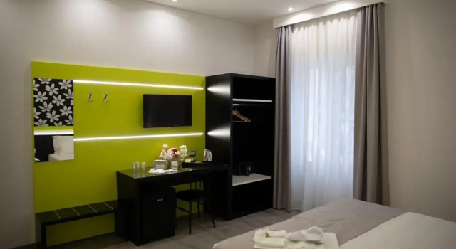 Standard Twin room HOLYGOLD Suite ****
