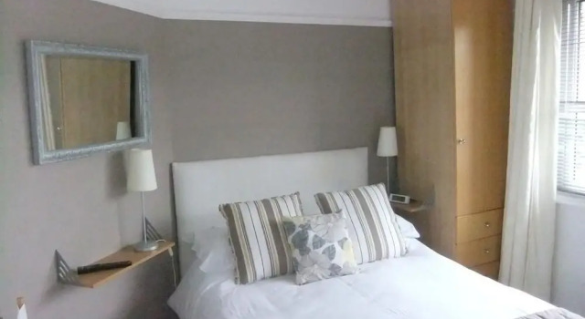 Marina Gardens Bed and Breakfast, Забронировать Отель Отели Исторического графства Суссекса с парковкой, Парковка