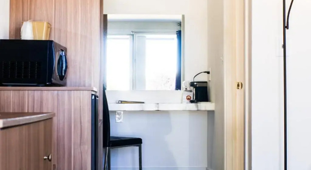 Четырёхместный номер Deluxe Blue Sage Inn & Suites