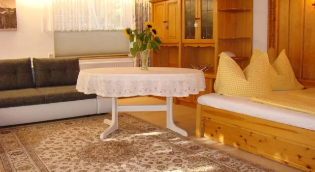 Haus Waldrand, Rezerwuj Hotel Oberndorf in Tirol Kitzbühel Alps