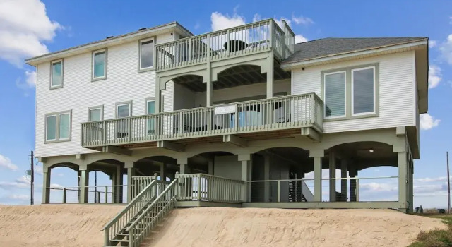 Kahala Beachfront by Ryson Vacation Rentals, Забронировать Дом для отпуска Коттеджи Галвестон, рядом с Hershey Beach, Коттедж