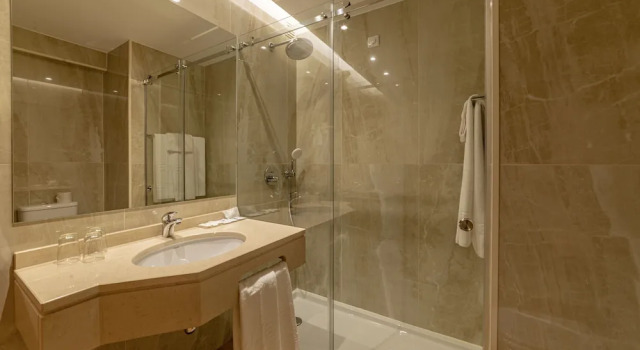 Двухместный номер Superior с балконом Santa Eufémia Covilhã Hotel