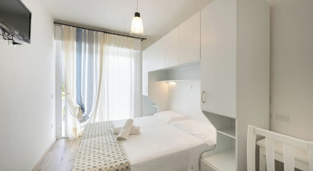Семейный номер Standard с балконом и с видом на город Hotel Tizian Beach