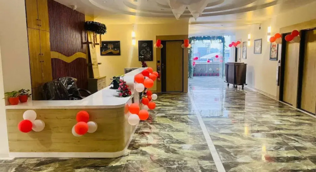 Hotel SR Laxmi, Rezerwuj Hotel Tanie hotele w Anand