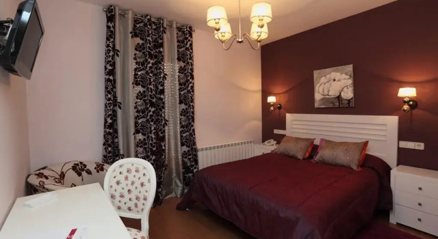 Hotel HC Sigüenza, Prenota Hotel Sigüenza Guadalajara Province