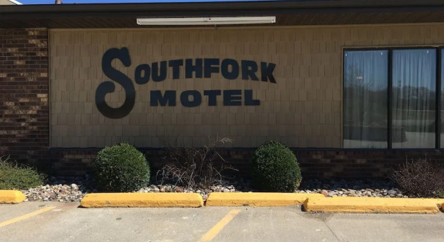 Southfork Motel and Grill, Prenota Motel Bloomfield Iowa