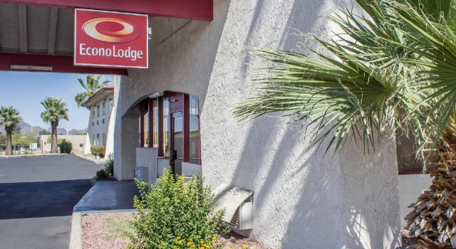 Econo Lodge Tucson, Varaa Hotelli Tucson Arizona, lähellä Tucson VA