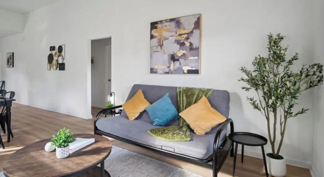 Peaceful Stays With Easy Access to Downtown, Забронировать Апартаменты/квартира Сан-Антонио Bexar County, рядом с Herrera Park