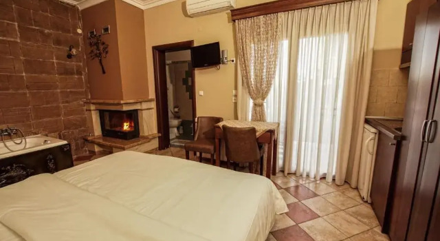 Kallinikos Guesthouse, Book Hotel Kato Loutraki Macedonia