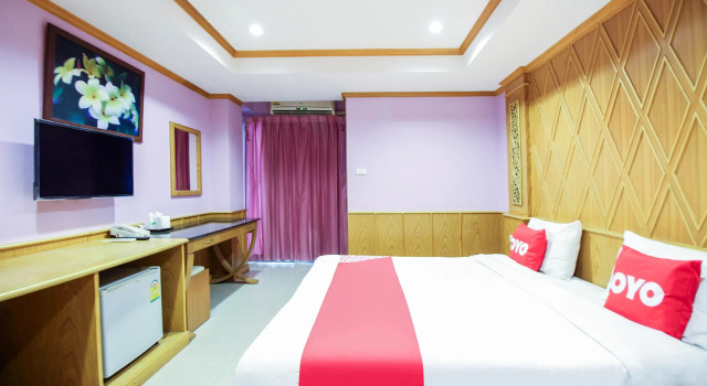 OYO 280 Thai Garden Resort, Забронировать Курортный отель Отели Бангкока с бассейном, Бассейн