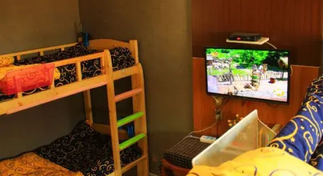 Кровать в общем номере (мужской номер) Dengfenglai Youth Hostel (Lanzhou West Railway Station)