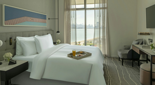 Th8 Palm Dubai Beach Resort, Vignette Collection, by IHG, 予約 リゾート パーム・ジュメイラ ドバイ