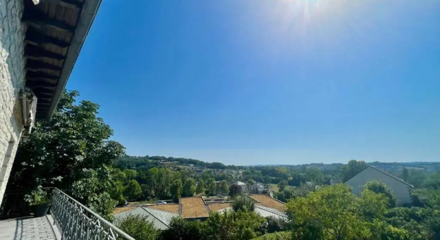 Коттедж SUBLIME VILLA LA BARONNIE aux portes de BRIVE !