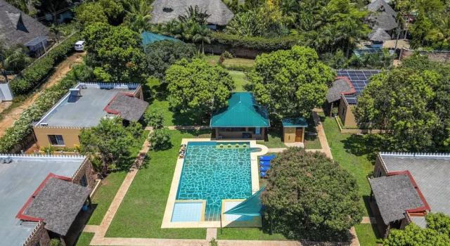 Babylon Gardens Diani, Book Hotel Galu 