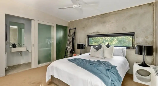 Luxury Portsea Sanctuary Gas Heat Pool Gardens