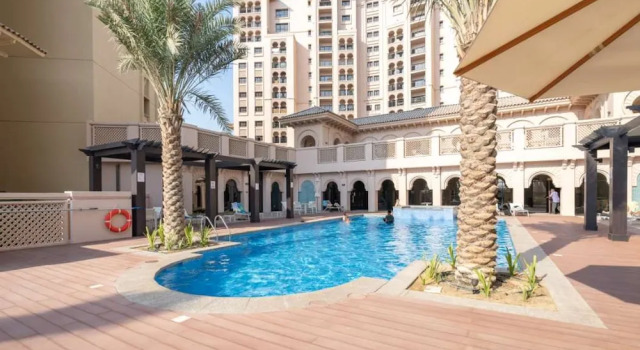 Jumeirah Golf Estates Sleeps 2 With Balcony Views, Забронировать Апартаменты/квартира Джумейра , рядом с Meaisem City Centre