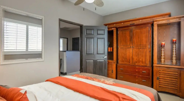 Gemini of the Desert Five Bedroom House
