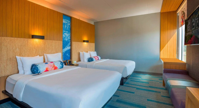 Четырёхместный номер Standard Aloft by Marriott Portland Airport at Cascade Station