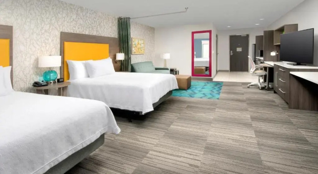 Четырёхместный студия люкс Home2 Suites By Hilton Phoenix Airport South