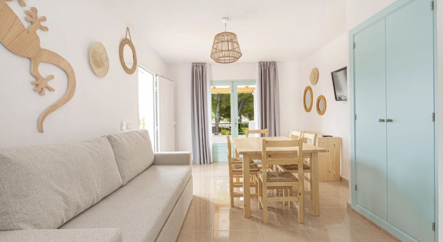 Апартаменты с 2 комнатами с балконом Apartamentos Los Arcos