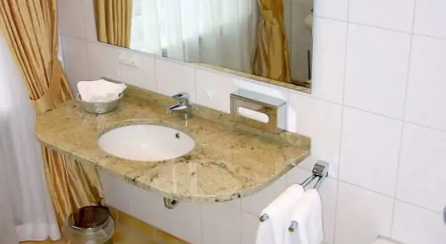 Номер Comfort Brauerei-Gasthof-Hotel Laupheimer