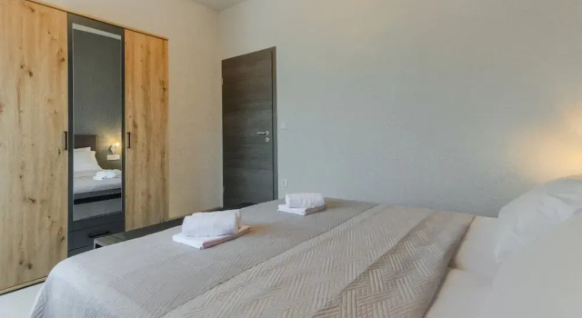 Апартаменты Majestic Kastel Stari Apartment With Terrace