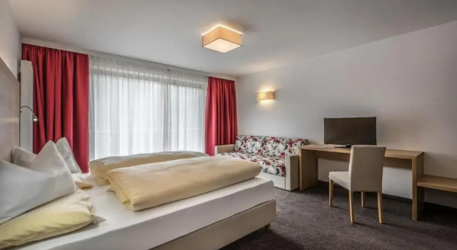 Номер Standard Hotel Miramonti Badia